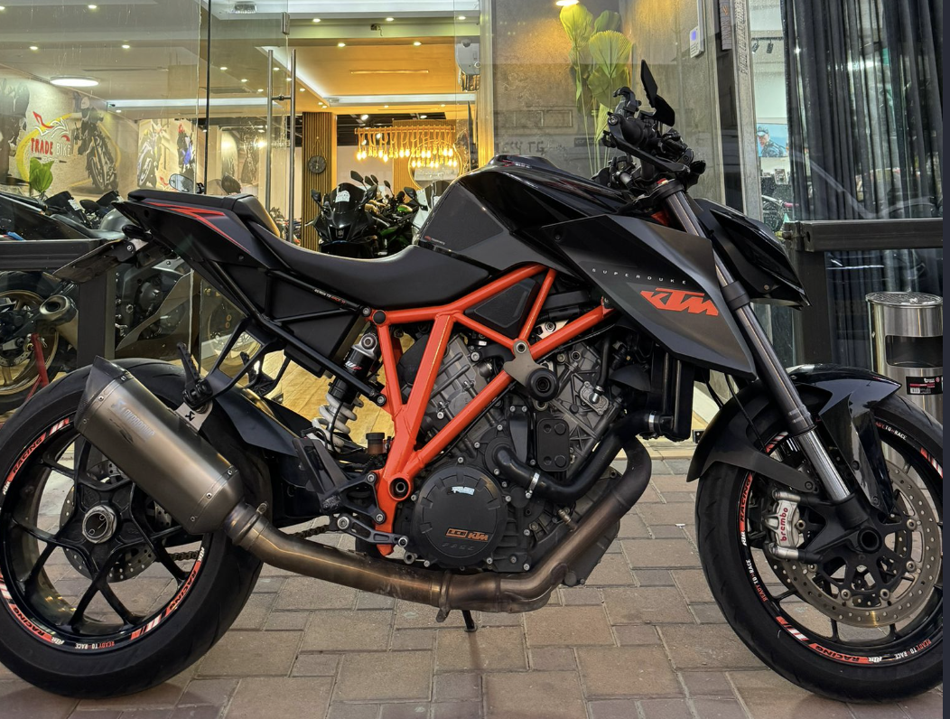 KTM 1290R