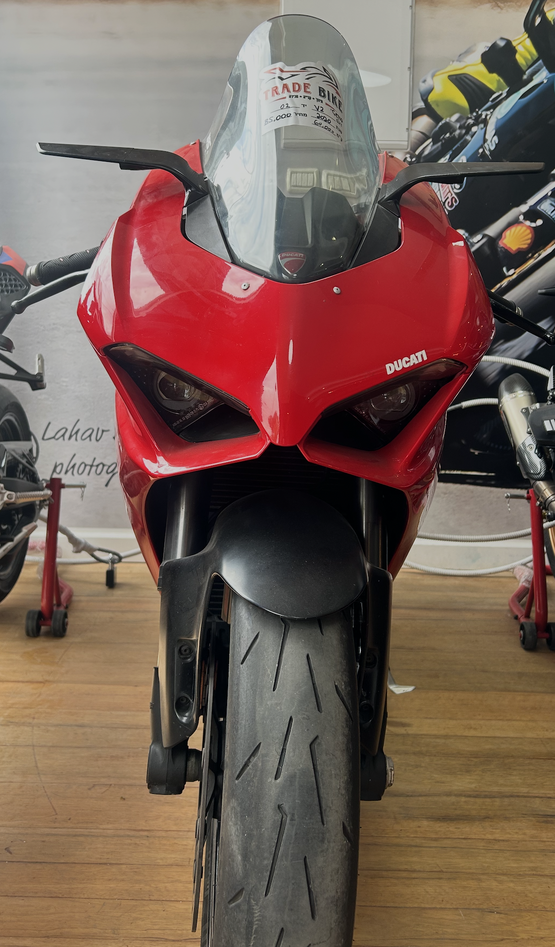 Panigale V2